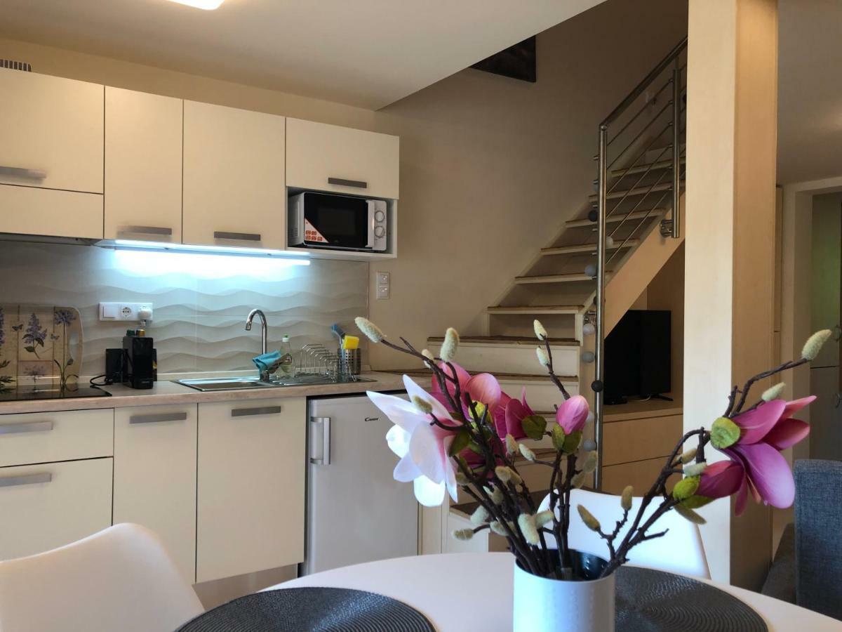 Beachfront Studio Apartman Aparthotel Balatonfůzfő Kültér fotó